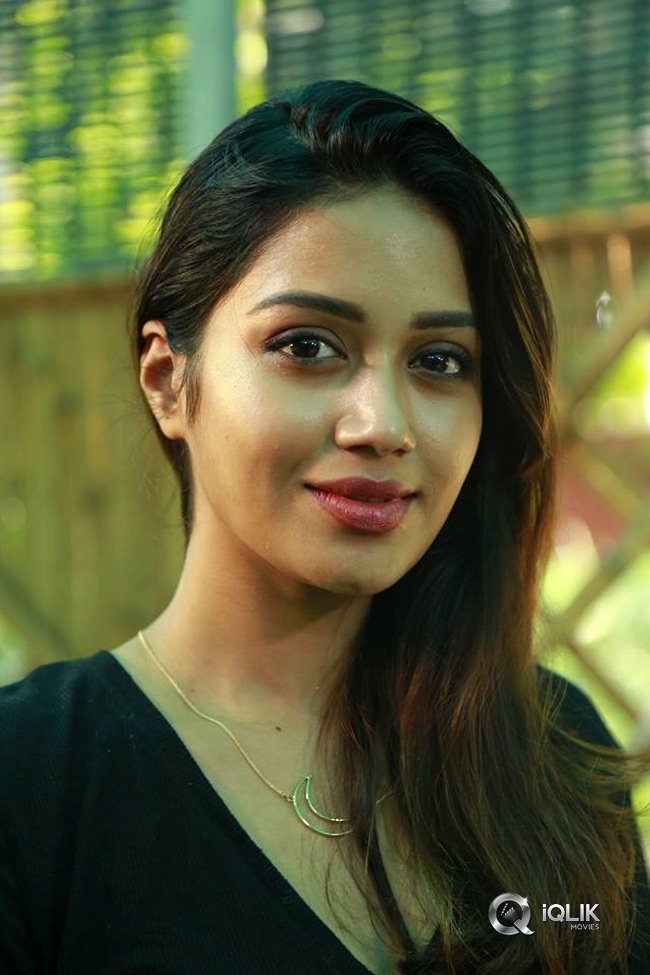 Nivetha-Pethuraj